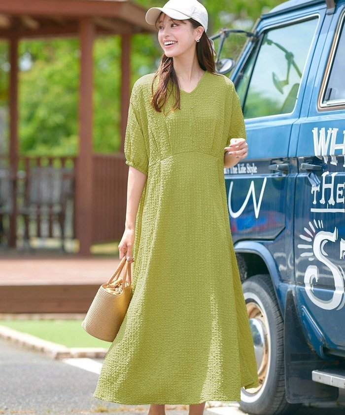 【ティアクラッセ/Tiaclasse】の【新色追加・洗える】ワッフルVネックワンピース インテリア・キッズ・メンズ・レディースファッション・服の通販 founy(ファニー) https://founy.com/ ファッション Fashion レディースファッション Fashion for Women ワンピース Dresses アクセサリー Fashion Accessories ウォッシャブル Machine Washable 春 Spring 洗える Machine Washable カーディガン Cardigan, Knitwear シンプル Simple, Minimal チュニック Tunic, Long Top フェミニン Feminine, Girly フレア Flare, Flared ポケット Pocket, Pocket Detail 半袖 Short Sleeve, Half Sleeve 無地 Plain, Solid Color リラックス Relax, Relaxed Fit ワッフル Waffle, Waffle Knit S/S・春夏 SS, Spring/Summer, Warm Season 再入荷 Restock / Back in Stock 夏 Summer 旅行 Travel エレガント 上品 Elegant 新作・新入荷 New Arrivals / New In |ID: prp329100004854741 ipo3291000000035727724