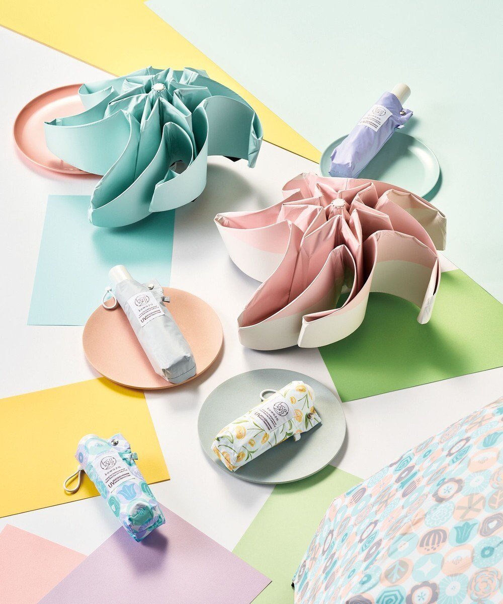 【ムーンバット/MOONBAT】の【遮光100%/自動開閉】 晴雨兼用 折りたたみ傘 コンパクト kowaza コワザ 無地 インテリア・キッズ・メンズ・レディースファッション・服の通販 founy(ファニー) 　ファッションモデル・俳優・女優　Models　女性　Women　本田翼　Honda Tsubasa　ファッション　Fashion　レディースファッション　Fashion for Women　レイングッズ・傘・晴雨兼用傘　Umbrellas & Rain Gear　コンパクト　Compact, Small Size　傘　Umbrella, Parasol　シンプル　Simple, Minimal　ブロック　Block, Solid Block Pattern　日傘　Parasol, UV Umbrella　無地　Plain, Solid Color　ライトグリーン|ID: prp329100004854754 ipo3291000000035728761