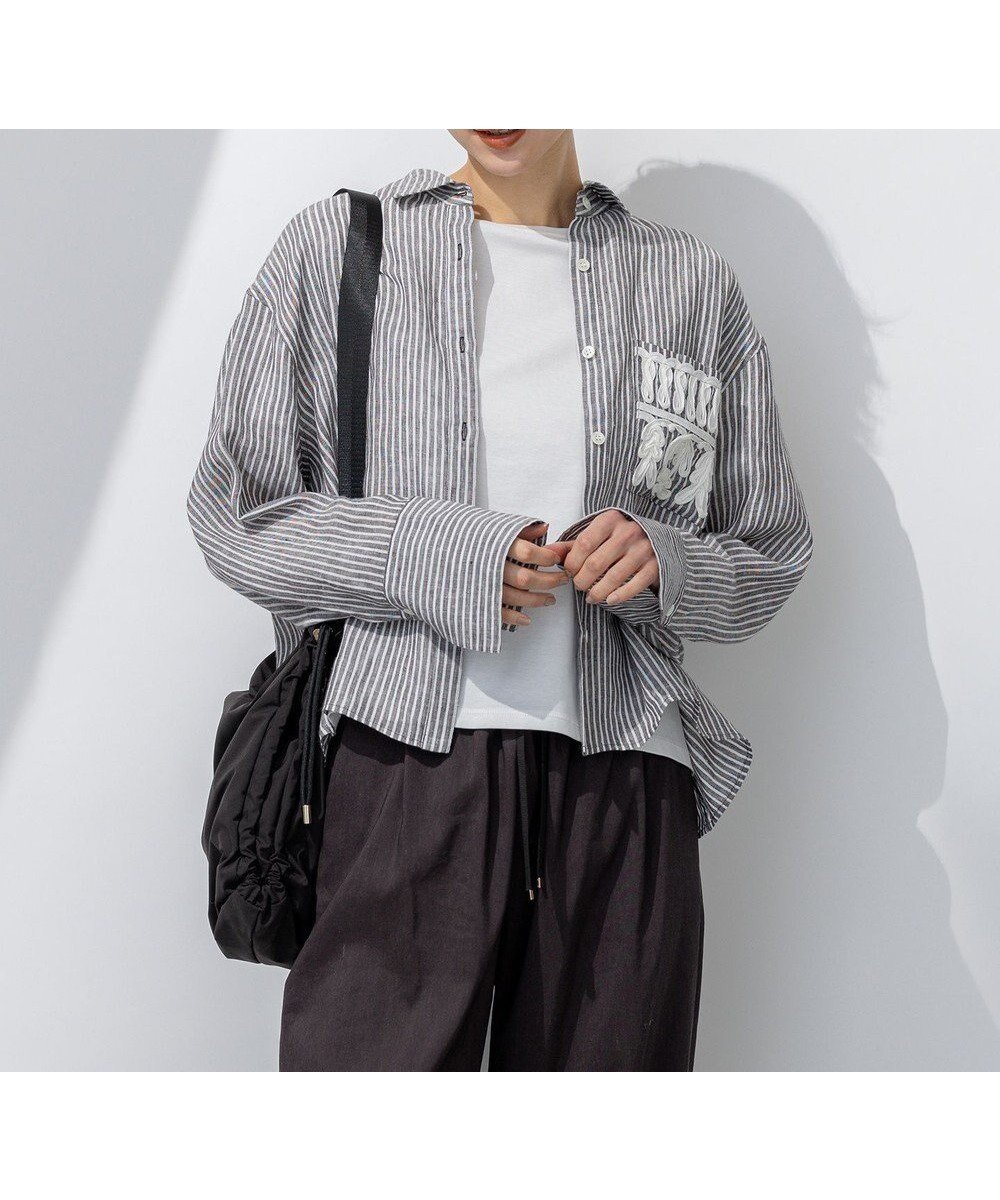 【23区/NIJYUSANKU】の【洗える】LIBECO クロップド シャツ インテリア・キッズ・メンズ・レディースファッション・服の通販 founy(ファニー) 　ファッション　Fashion　レディースファッション　Fashion for Women　トップス・カットソー　Cut & Sew Tops　シャツ・ブラウス・オフィスカジュアル　Elegant Blouses & Button-Ups　春　Spring　洗える　Machine Washable　カフス　Cuff Design　クロップド　Cropped, Short Length　シンプル　Simple, Minimal　ストライプ　Stripe, Striped Pattern　スリーブ　Sleeve, Long Sleeve / Short Sleeve　バランス　Balance, Style Balance　ベーシック　Basic, Essential　ポケット　Pocket, Pocket Detail　無地　Plain, Solid Color　ラベンダー　Lavender　リネン　Linen, Linen Fabric　S/S・春夏　SS, Spring/Summer, Warm Season　夏　Summer　2025年　2025　2025春夏・S/S　Spring/Summer 2025 SS25　ダークブラウンストライプ|ID: prp329100004855201 ipo3291000000035769644