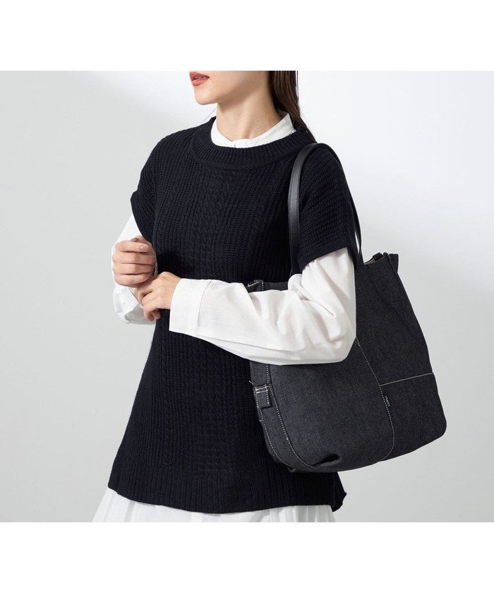 【イザック/Y'SACCS】のデニムトートバッグ Mサイズ インテリア・キッズ・メンズ・レディースファッション・服の通販 founy(ファニー) https://founy.com/ ファッション Fashion レディースファッション Fashion for Women バッグ Bags シンプル Simple, Minimal スマート Smart, Elegant デニム Denim, Jeans Material ポケット Pocket, Pocket Detail |ID: prp329100004855244 ipo3291000000035771591