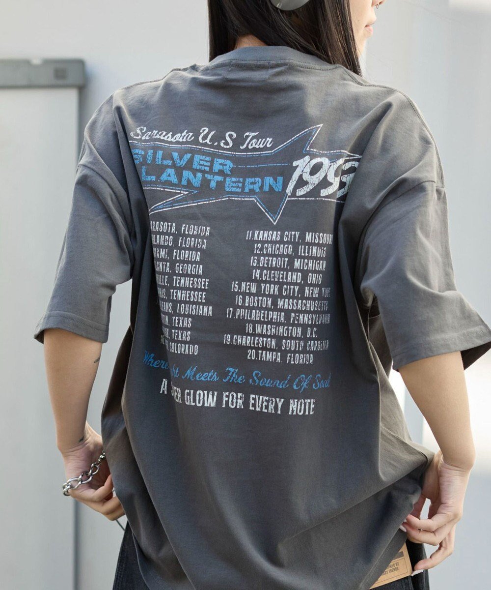 【ウィゴー/WEGO】の【ユニセックス着用ITEM/SMLサイズ展開】ヴィンテージライクグラフィックT(SS) インテリア・キッズ・メンズ・レディースファッション・服の通販 founy(ファニー) 　ファッション　Fashion　レディースファッション　Fashion for Women　トップス・カットソー　Cut & Sew Tops　シャツ・ブラウス・オフィスカジュアル　Elegant Blouses & Button-Ups　ロングTシャツ・Tシャツ　Longline T-Shirts & Tees　カットソー・ベーシックTシャツ　Cut-and-Sewn Tops / Stretch Tees & Basics　ヴィンテージ　Vintage Style　春　Spring　カットソー　Cut and Sewn Top　グラフィック　Graphic, Graphic Design　ショート　Short, Short Length　シンプル　Simple, Minimal　スマホ　Smartphone, Mobile Device　ダメージ　Distressed, Destroyed　デニム　Denim, Jeans Material　トレンド　Trend, Trending Now　ハーフ　Half, Half-Length　バランス　Balance, Style Balance　ビッグ　Big, Oversized　プリント　Print, Printed Pattern　ボトム　Bottoms, Lower Wear　半袖　Short Sleeve, Half Sleeve　ワイド　Wide, Wide Fit　S/S・春夏　SS, Spring/Summer, Warm Season　おすすめ　Recommended / Our Picks　夏　Summer　柄2|ID: prp329100004855294 ipo3291000000035773685