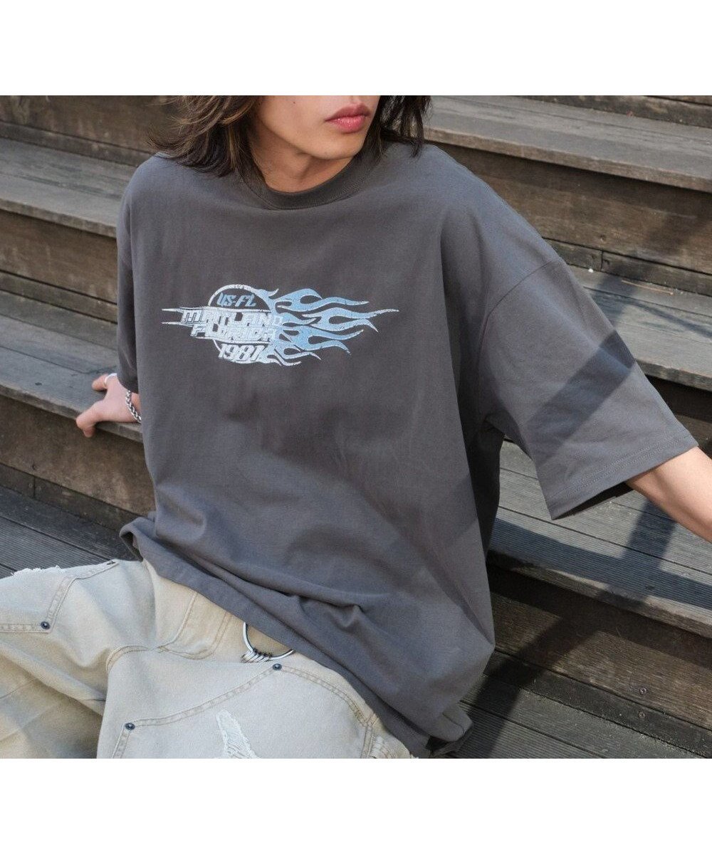 【ウィゴー/WEGO】の【ユニセックス着用ITEM/SMLサイズ展開】ヴィンテージライクグラフィックT(SS) インテリア・キッズ・メンズ・レディースファッション・服の通販 founy(ファニー) 　ファッション　Fashion　レディースファッション　Fashion for Women　トップス・カットソー　Cut & Sew Tops　シャツ・ブラウス・オフィスカジュアル　Elegant Blouses & Button-Ups　ロングTシャツ・Tシャツ　Longline T-Shirts & Tees　カットソー・ベーシックTシャツ　Cut-and-Sewn Tops / Stretch Tees & Basics　ヴィンテージ　Vintage Style　春　Spring　カットソー　Cut and Sewn Top　グラフィック　Graphic, Graphic Design　ショート　Short, Short Length　シンプル　Simple, Minimal　スマホ　Smartphone, Mobile Device　ダメージ　Distressed, Destroyed　デニム　Denim, Jeans Material　トレンド　Trend, Trending Now　ハーフ　Half, Half-Length　バランス　Balance, Style Balance　ビッグ　Big, Oversized　プリント　Print, Printed Pattern　ボトム　Bottoms, Lower Wear　半袖　Short Sleeve, Half Sleeve　ワイド　Wide, Wide Fit　S/S・春夏　SS, Spring/Summer, Warm Season　おすすめ　Recommended / Our Picks　夏　Summer　柄5|ID: prp329100004855294 ipo3291000000035773694