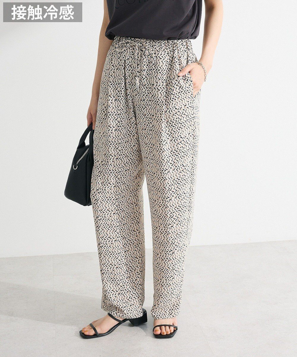 【グリーンパークス/Green Parks】の柄イージーパンツⅢ(テーパード) インテリア・キッズ・メンズ・レディースファッション・服の通販 founy(ファニー) 　ファッション　Fashion　レディースファッション　Fashion for Women　パンツ　Pants & Trousers　とろみ　Fluid, Flowy Fabric　テーパード　Tapered, Tapered Pants　プリント　Print, Printed Pattern　ポケット　Pocket, Pocket Detail　A/W・秋冬　Autumn/Winter　Beige|ID: prp329100004855312 ipo3291000000035774513