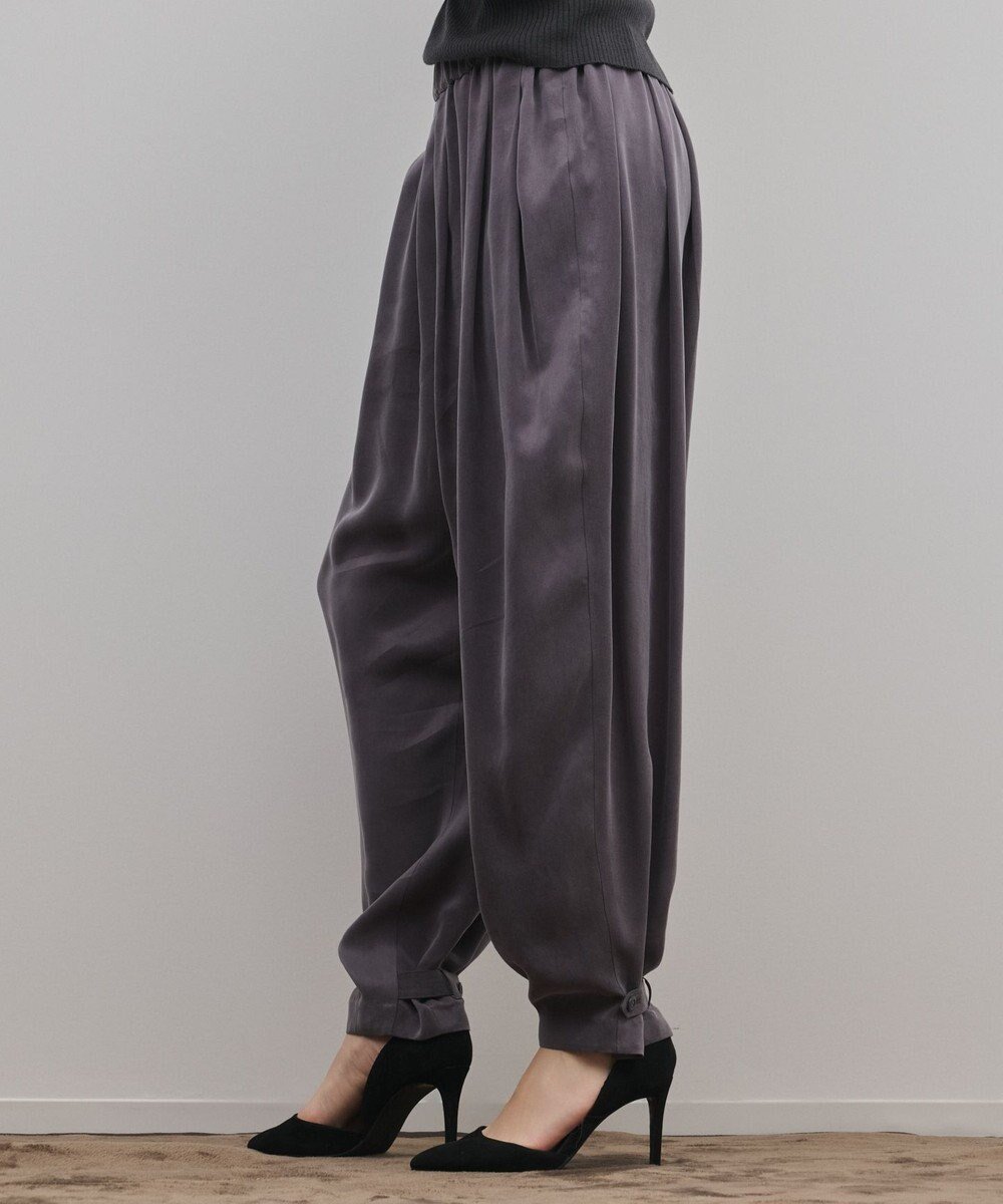 【グレース コンチネンタル/GRACE CONTINENTAL】のフィブリルバルーンパンツ インテリア・キッズ・メンズ・レディースファッション・服の通販 founy(ファニー) 　ファッション　Fashion　レディースファッション　Fashion for Women　パンツ　Pants & Trousers　シンプル　Simple, Minimal　トレンド　Trend, Trending Now　ドレープ　Drape, Draping Fabric　バルーン　Balloon, Balloon Silhouette　リラックス　Relax, Relaxed Fit　今季　This Season, Current Season　夏　Summer　春　Spring　S/S・春夏　SS, Spring/Summer, Warm Season　無地　Plain, Solid Color　チャコール|ID: prp329100004855320 ipo3291000000035774682
