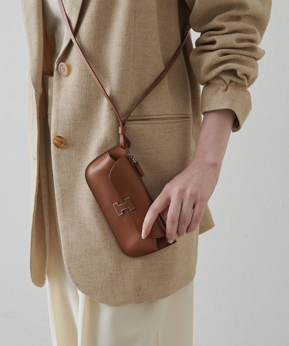 【イアクッチ/IACUCCI】のアバ アイウェアケース RUGA インテリア・キッズ・メンズ・レディースファッション・服の通販 founy(ファニー) 　ファッション　Fashion　レディースファッション　Fashion for Women　スポーツウェア　Functional & Stylish Sportswear　アクセサリー　Fashion Accessories　サングラス　Sunglasses, Shades　ショルダー　Shoulder, Shoulder Strap　シンプル　Simple, Minimal　スポーツ　Sports, Activewear　チャーム　Charm, Pendant　トラベル　Travel, Travel Gear　人気　Popular, Best Seller　ポケット　Pocket, Pocket Detail　メガネ　Glasses, Eyewear　メタル　Metal, Metal Parts　ワンポイント　One Point, Statement Accent　おすすめ　Recommended / Our Picks　旅行　Travel　エレガント 上品　Elegant　2026年　2026　キャメル|ID: prp329100004855339 ipo3291000000035774963