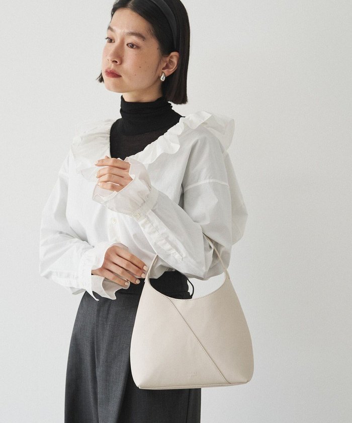 【ラシット/russet】のスムースレザー2WAYミニトートバッグ(CE-1676) インテリア・キッズ・メンズ・レディースファッション・服の通販 founy(ファニー) https://founy.com/ ファッション Fashion レディースファッション Fashion for Women バッグ Bags コンパクト Compact, Small Size 軽量 Lightweight, Ultra Light シルバー Silver, Metallic Silver シンプル Simple, Minimal フォルム Silhouette, Form フロント Front, Front Design ベーシック Basic, Essential ポケット Pocket, Pocket Detail メタル Metal, Metal Parts 再入荷 Restock / Back in Stock おすすめ Recommended / Our Picks 日本製 Made In Japan エレガント 上品 Elegant セレモニー Ceremony |ID: prp329100004855626 ipo3291000000035793286