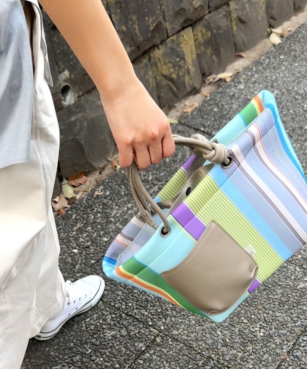 【ルートート/ROOTOTE】の1084【手洗い可能】SC.デリ.ストライプ.ウエッファ-B インテリア・キッズ・メンズ・レディースファッション・服の通販 founy(ファニー) ファッション Fashion レディースファッション Fashion for Women バッグ Bags カメラ Camera Accessories カラフル Colorful Design ストライプ Stripe, Striped Pattern 財布 Wallet, Purse ドット Polka Dot, Dot Pattern ポケット Pocket, Pocket Detail ポーチ Pouch, Small Case ミックス Mix, Mixed Style ランダム Random, Irregular おすすめ Recommended / Our Picks 01:サックス|ID: prp329100004856873 ipo3291000000035826812