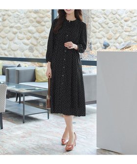 【ティアクラッセ/Tiaclasse】の襟フリルリボンワンピース 人気、トレンドファッション・服の通販 founy(ファニー) ファッション Fashion レディースファッション Fashion for Women ワンピース Dresses ウォッシャブル Machine Washable 春 Spring 洗える Machine Washable 秋 Autumn ドット Polka Dot, Dot Pattern 長袖 Long Sleeve, Full Sleeve フェミニン Feminine, Girly フリル Frill, Ruffle ポケット Pocket, Pocket Detail 無地 Plain, Solid Color リボン Ribbon, Bow ロング Long, Long-Length 楽ちん Easy Fit, Comfortable S/S・春夏 SS, Spring/Summer, Warm Season 夏 Summer エレガント 上品 Elegant セレモニー Ceremony 入学式 Entrance Ceremony ビジネス 仕事 通勤 Business / Work / Commuting |ID:prp329100004856896