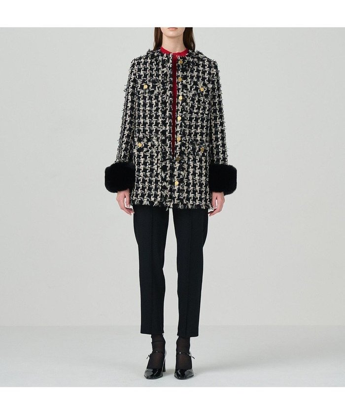 【グレース コンチネンタル/GRACE CONTINENTAL】のツイードファーコート インテリア・キッズ・メンズ・レディースファッション・服の通販 founy(ファニー) https://founy.com/ ファッション Fashion レディースファッション Fashion for Women アウター Coat / Outerwear Collection コート・ロングコート・ピーコート Long Coats, Peacoats & More レディースジャケット・軽アウター Jackets ジャケット Jacket, Outerwear ツイード Twill, Twill Weave フリンジ Fringe, Tassel メタル Metal, Metal Parts リュクス Luxury, Elegant, High-End, Chic エレガント 上品 Elegant 定番 Standard, Basic Item A/W・秋冬 Autumn/Winter |ID: prp329100004857220 ipo3291000000035843460