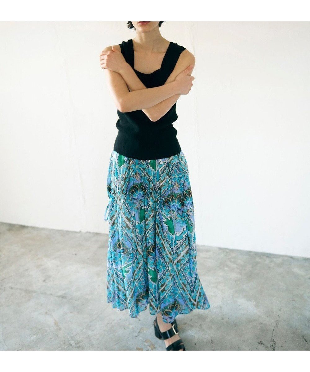 【グレース コンチネンタル/GRACE CONTINENTAL】のシフォンプリントギャザースカート インテリア・キッズ・メンズ・レディースファッション・服の通販 founy(ファニー) ファッション Fashion レディースファッション Fashion for Women スカート Skirts エアリー Airy Texture ギャザー Gathered, Ruffled シフォン Chiffon, Lightweight Fabric シンプル Simple, Minimal ヨーク Yoke, Yoke Design リボン Ribbon, Bow ロング Long, Long-Length 夏 Summer 春 Spring S/S・春夏 SS, Spring/Summer, Warm Season ブルー|ID: prp329100004857288 ipo3291000000035846519