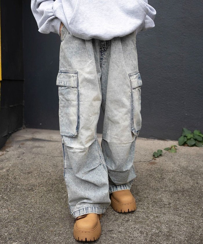 【ウィゴー/WEGO】の【ユニセックス着用ITEM】デニムイージーカーゴパンツ インテリア・キッズ・メンズ・レディースファッション・服の通販 founy(ファニー) https://founy.com/ ファッション Fashion レディースファッション Fashion for Women パンツ Pants & Trousers ヴィンテージ Vintage Style 春 Spring カーゴパンツ Cargo Pants, Utility Pants カーディガン Cardigan, Knitwear スウェット / スエット Sweatshirt, Sweatwear スマホ Smartphone, Mobile Device チェック Check, Plaid, Tartan デニム Denim, Jeans Material トレンド Trend, Trending Now ドローコード Drawcord, Drawstring Cord 人気 Popular, Best Seller ビッグ Big, Oversized ブルゾン Blouson, Bomber Jacket ポケット Pocket, Pocket Detail メンズ Men's, Menswear ワイド Wide, Wide Fit A/W・秋冬 Autumn/Winter S/S・春夏 SS, Spring/Summer, Warm Season おすすめ Recommended / Our Picks 夏 Summer |ID: prp329100004857574 ipo3291000000035868090