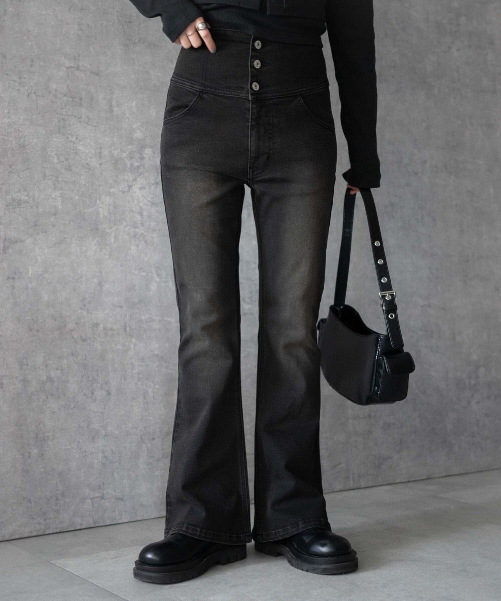 【ウィゴー/WEGO】のハイウエストストレッチフレアデニムパンツ インテリア・キッズ・メンズ・レディースファッション・服の通販 founy(ファニー) 　ファッション　Fashion　レディースファッション　Fashion for Women　パンツ　Pants & Trousers　デニムパンツ・ジーンズ・美脚デニム　Denim Jeans & Pants　春　Spring　ショート　Short, Short Length　ストレッチ　Stretch, Stretchy Fabric　スニーカー　Sneakers, Trainers　スマホ　Smartphone, Mobile Device　デニム　Denim, Jeans Material　バランス　Balance, Style Balance　パターン　Pattern, Design Print　フレア　Flare, Flared　ボトム　Bottoms, Lower Wear　S/S・春夏　SS, Spring/Summer, Warm Season　おすすめ　Recommended / Our Picks　夏　Summer　スミクロ|ID: prp329100004857673 ipo3291000000035870664