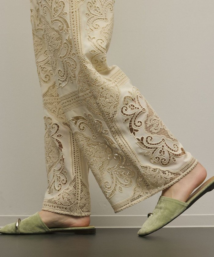 【グレース コンチネンタル/GRACE CONTINENTAL】のパネル刺繍パンツ インテリア・キッズ・メンズ・レディースファッション・服の通販 founy(ファニー) https://founy.com/ ファッション Fashion レディースファッション Fashion for Women パンツ Pants & Trousers ワイド Wide, Wide Fit ワーク Workwear, Utility Style 夏 Summer 春 Spring S/S・春夏 SS, Spring/Summer, Warm Season |ID: prp329100004857740 ipo3291000000035872062