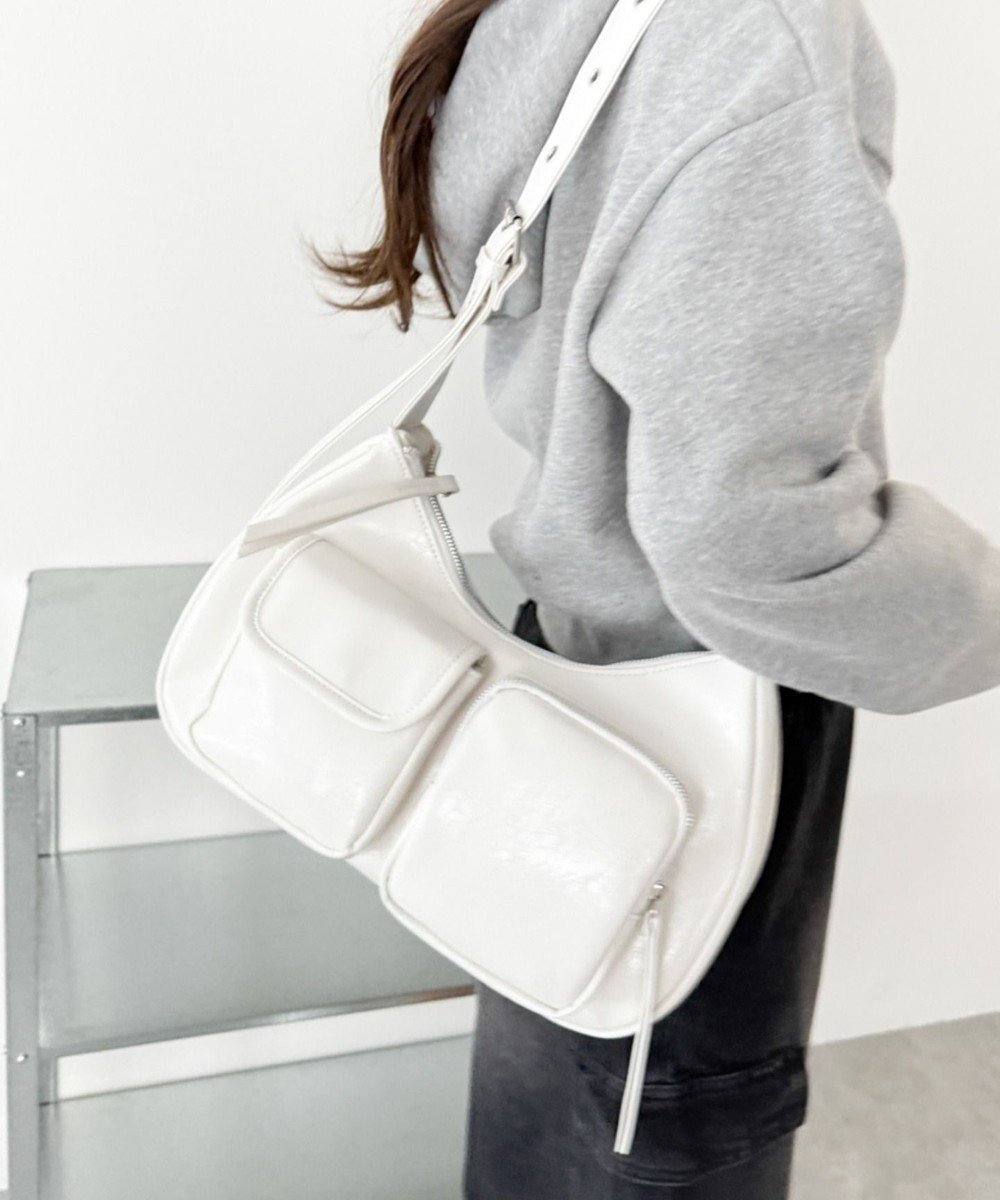 【ウィゴー/WEGO】の立体ポケットハトメベルトバッグ インテリア・キッズ・メンズ・レディースファッション・服の通販 founy(ファニー) 　ファッション　Fashion　レディースファッション　Fashion for Women　バッグ　Bags　ベルト&ウエストマーク　Belts & Waist Accessories　スマホ　Smartphone, Mobile Device　フロント　Front, Front Design　ポケット　Pocket, Pocket Detail　ホワイト|ID: prp329100004857780 ipo3291000000035872728