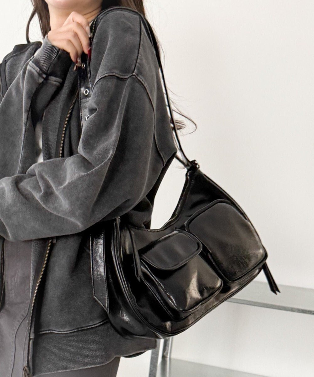 【ウィゴー/WEGO】の立体ポケットハトメベルトバッグ インテリア・キッズ・メンズ・レディースファッション・服の通販 founy(ファニー) 　ファッション　Fashion　レディースファッション　Fashion for Women　バッグ　Bags　ベルト&ウエストマーク　Belts & Waist Accessories　スマホ　Smartphone, Mobile Device　フロント　Front, Front Design　ポケット　Pocket, Pocket Detail　ブラック|ID: prp329100004857780 ipo3291000000035872731