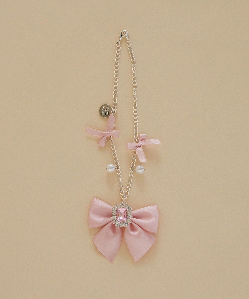 【メゾンドフルール/Maison de FLEUR】のビジューリボンパールバッグチャーム インテリア・キッズ・メンズ・レディースファッション・服の通販 founy(ファニー) 　ファッション　Fashion　レディースファッション　Fashion for Women　おすすめ　Recommended / Our Picks　アクセサリー　Fashion Accessories　ギフト プレゼント　Gift / Present　シルバー　Silver, Metallic Silver　シンプル　Simple, Minimal　チェーン　Chain, Chain Strap　チャーム　Charm, Pendant　トレンド　Trend, Trending Now　パール　Pearl, Pearl Accent　ビジュー　Bijou, Jewel-like Accent　リボン　Ribbon, Bow　Pink|ID: prp329100004858720 ipo3291000000035915793