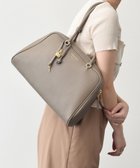 【インター ショシュール/INTER-CHAUSSURES】の【CHRISTIAN VILLA】チャーム付きシュリンクレザーハンドバッグ グレー|ID: prp329100004858772 ipo3291000000035917117