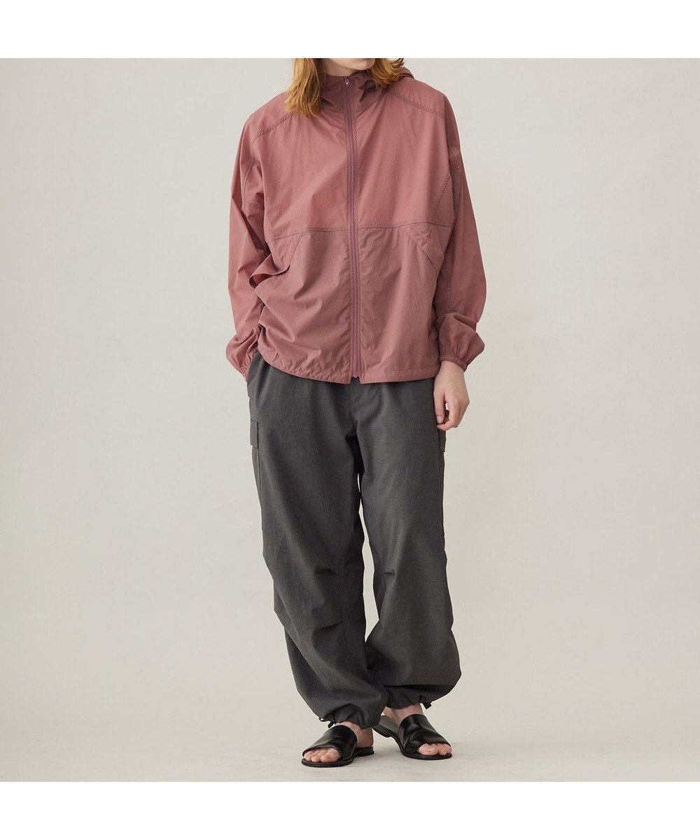 【アンフィーロ/UNFILO / MEN】のLight Move パーカー 24年春夏商品 インテリア・キッズ・メンズ・レディースファッション・服の通販 founy(ファニー) 　ファッション　Fashion　メンズファッション　Fashion for Men　アウター　Men's Coats Outerwear　春　Spring　抗菌　Antibacterial, Bacteria-Resistant　軽量　Lightweight, Ultra Light　ジャケット　Jacket, Outerwear　ストレッチ　Stretch, Stretchy Fabric　パターン　Pattern, Design Print　パーカー　Hoodie, Parka　羽織　Haori, Light Jacket　メッシュ　Mesh, Net Fabric　S/S・春夏　SS, Spring/Summer, Warm Season　夏　Summer　ダスティ ピンク|ID: prp329100004858974 ipo3291000000035927377