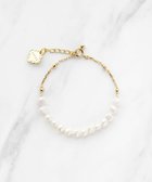 【トッカ/TOCCA】のBAROQUE PEARL BRACELET 淡水バロックパール ブレスレット 人気、トレンドファッション・服の通販 founy(ファニー) ファッション Fashion レディースファッション Fashion for Women ジュエリー Jewelry チェーン＆カフブレスレット Cuff & Chain Bracelets おすすめ Recommended / Our Picks アクセサリー Fashion Accessories ギフト プレゼント Gift / Present シンプル Simple, Minimal セレモニー Ceremony チェーン Chain, Chain Strap テクスチャー Texture, Textured Fabric ハーフ Half, Half-Length バロック Baroque, Baroque Design パール Pearl, Pearl Accent フォルム Silhouette, Form ブレスレット Bracelet, Wristband リュクス Luxury, Elegant, High-End, Chic thumbnail ゴールド系|ID: prp329100004859117 ipo3291000000035931224