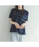【トッカ/TOCCA】の【洗える】PRESENT RIBBON Tシャツ 人気、トレンドファッション・服の通販 founy(ファニー) ファッション Fashion レディースファッション Fashion for Women トップス・カットソー Cut & Sew Tops シャツ・ブラウス・オフィスカジュアル Elegant Blouses & Button-Ups ロングTシャツ・Tシャツ Longline T-Shirts & Tees カットソー・ベーシックTシャツ Cut-and-Sewn Tops / Stretch Tees & Basics 2025年 2025 2025春夏・S/S Spring/Summer 2025 SS25 おすすめ Recommended / Our Picks カットソー Cut and Sewn Top シンプル Simple, Minimal ドッキング Docking, Mixed Material フェミニン Feminine, Girly リボン Ribbon, Bow 夏 Summer 春 Spring S/S・春夏 SS, Spring/Summer, Warm Season 洗える Machine Washable thumbnail ネイビー系|ID: prp329100004859240 ipo3291000000035933925
