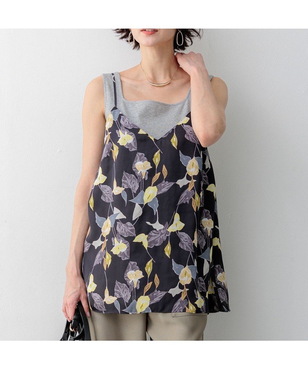 【23区/NIJYUSANKU】の【先行予約】カラーリリープリント キャミソールブラウス インテリア・キッズ・メンズ・レディースファッション・服の通販 founy(ファニー) ファッション Fashion レディースファッション Fashion for Women トップス・カットソー Cut & Sew Tops キャミソール&ノースリーブ Camisoles & Sleeveless Tops シャツ・ブラウス・オフィスカジュアル Elegant Blouses & Button-Ups インナー Innerwear ヴィンテージ Vintage Style 春 Spring カットソー Cut and Sewn Top キャミソール Camisole, Spaghetti Strap Top サテン Satin, Glossy Fabric シルク Silk, 100% Silk シンプル Simple, Minimal ダウン Down, Puffer デニム Denim, Jeans Material バランス Balance, Style Balance フランス France, French プリント Print, Printed Pattern ワイド Wide, Wide Fit S/S・春夏 SS, Spring/Summer, Warm Season 夏 Summer エレガント 上品 Elegant 2026年 2026 ブラック系|ID: prp329100004859340 ipo3291000000035935724