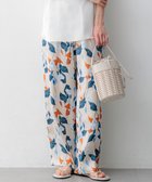 【23区/NIJYUSANKU】の【先行予約】カラーリリープリント ワイド パンツ 人気、トレンドファッション・服の通販 founy(ファニー) ファッション Fashion レディースファッション Fashion for Women パンツ Pants & Trousers エレガント 上品 Elegant ヴィンテージ Vintage Style 春 Spring カットソー Cut and Sewn Top キャミソール Camisole, Spaghetti Strap Top サテン Satin, Glossy Fabric サンダル Sandals, Summer Shoes シルク Silk, 100% Silk シンプル Simple, Minimal ドローストリング Drawstring, Pull Cord なめらか Smooth, Silky Texture フランス France, French プリント Print, Printed Pattern 無地 Plain, Solid Color リラックス Relax, Relaxed Fit ワイド Wide, Wide Fit S/S・春夏 SS, Spring/Summer, Warm Season 夏 Summer 2026年 2026 thumbnail ベージュ系|ID: prp329100004859341 ipo3291000000035935747