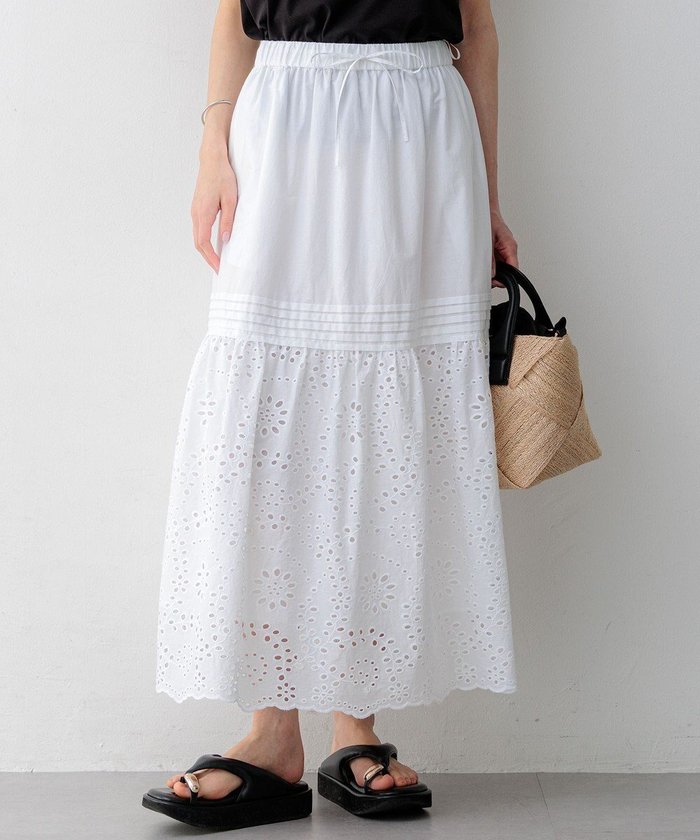 【23区/NIJYUSANKU】の【先行予約】カットワークエンブロイダリー スカート インテリア・キッズ・メンズ・レディースファッション・服の通販 founy(ファニー) https://founy.com/ ファッション Fashion レディースファッション Fashion for Women スカート Skirts 春 Spring カットソー Cut and Sewn Top ギャザー Gathered, Ruffled コンビ Combo, Combination Style サンダル Sandals, Summer Shoes シンプル Simple, Minimal スリーブ Sleeve, Long Sleeve / Short Sleeve ドローストリング Drawstring, Pull Cord フィット Fit, Slim Fit 無地 Plain, Solid Color リラックス Relax, Relaxed Fit ワーク Workwear, Utility Style S/S・春夏 SS, Spring/Summer, Warm Season おすすめ Recommended / Our Picks 夏 Summer エレガント 上品 Elegant 2026年 2026 |ID: prp329100004859345 ipo3291000000035935833