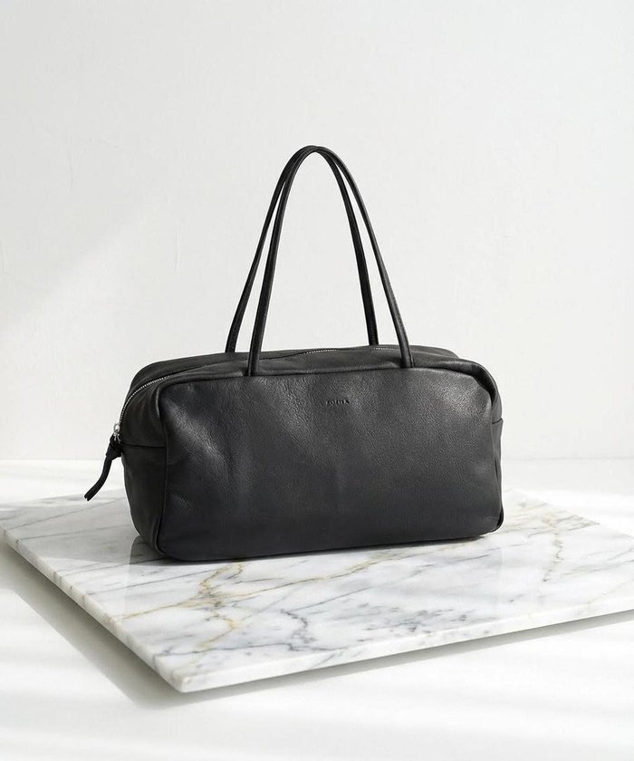 【その他のブランド/Other】のソフトレザースクエアボストンバッグ インテリア・キッズ・メンズ・レディースファッション・服の通販 founy(ファニー) https://founy.com/ ファッション Fashion レディースファッション Fashion for Women バッグ Bags エレガント 上品 Elegant クール Cool, Chic シルバー Silver, Metallic Silver シンプル Simple, Minimal スマート Smart, Elegant 財布 Wallet, Purse なめらか Smooth, Silky Texture 人気 Popular, Best Seller フォルム Silhouette, Form フォーマル Formal, Dressy ボストンバッグ Boston Bag, Retro Bag ポケット Pocket, Pocket Detail ポーチ Pouch, Small Case リネン Linen, Linen Fabric おすすめ Recommended / Our Picks 日本製 Made In Japan |ID: prp329100004859378 ipo3291000000035936408