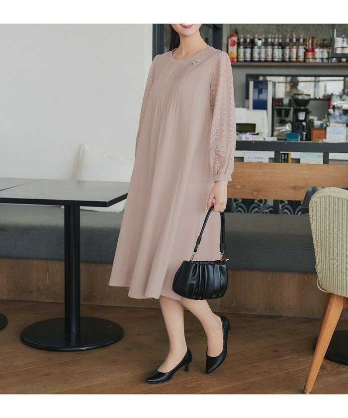 【ティアクラッセ/Tiaclasse】のレーススリーブワンピース インテリア・キッズ・メンズ・レディースファッション・服の通販 founy(ファニー) https://founy.com/ ファッション Fashion レディースファッション Fashion for Women ワンピース Dresses アクセサリー Fashion Accessories 春 Spring カーディガン Cardigan, Knitwear チュニック Tunic, Long Top フェミニン Feminine, Girly ポケット Pocket, Pocket Detail ラウンド Round, Round Neck レース Lace, Lace Fabric S/S・春夏 SS, Spring/Summer, Warm Season 再入荷 Restock / Back in Stock 夏 Summer エレガント 上品 Elegant セレモニー Ceremony 新作・新入荷 New Arrivals / New In ビジネス 仕事 通勤 Business / Work / Commuting |ID: prp329100004859431 ipo3291000000035937104