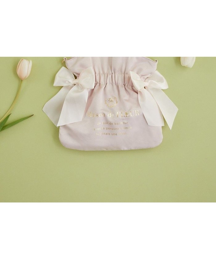 【メゾンドフルール/Maison de FLEUR】のダブルリボン2Wayトートバッグ インテリア・キッズ・メンズ・レディースファッション・服の通販 founy(ファニー) https://founy.com/ ファッション Fashion レディースファッション Fashion for Women バッグ Bags ギャザー Gathered, Ruffled 巾着 Drawstring Bag, Kinchaku 軽量 Lightweight, Ultra Light サテン Satin, Glossy Fabric ショルダー Shoulder, Shoulder Strap ダブル Double, Double-Breasted 人気 Popular, Best Seller フェミニン Feminine, Girly フォルム Silhouette, Form リボン Ribbon, Bow おすすめ Recommended / Our Picks エレガント 上品 Elegant 2025年 2025 2025春夏・S/S Spring/Summer 2025 SS25 |ID: prp329100004859702 ipo3291000000035961400