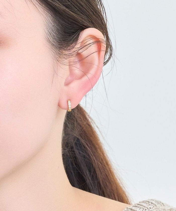 【フィービィー/phoebe】の【金属アレルギー対応】ワンタッチビジューフープミニピアス ゴールド/サージカルステンレス インテリア・キッズ・メンズ・レディースファッション・服の通販 founy(ファニー) https://founy.com/ ファッション Fashion レディースファッション Fashion for Women アクセサリー Fashion Accessories オケージョン Occasion Wear シンプル Simple, Minimal フープ Hoop, Hoop Earrings メンズ Men's, Menswear 水着 Swimsuit, Swimwear おすすめ Recommended / Our Picks 夏 Summer クリスマス X'mas Christmas / X'mas ホリデーシーズン Holiday Season ギフト プレゼント Gift / Present ビジネス 仕事 通勤 Business / Work / Commuting |ID: prp329100004860090 ipo3291000000035987959