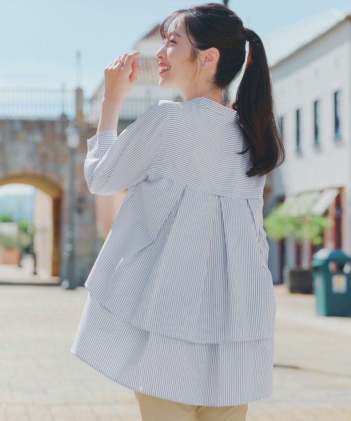 【ティアクラッセ/Tiaclasse】のバックタックフレアチュニック インテリア・キッズ・メンズ・レディースファッション・服の通販 founy(ファニー) https://founy.com/ ファッション Fashion レディースファッション Fashion for Women トップス・カットソー Cut & Sew Tops シャツ・ブラウス・オフィスカジュアル Elegant Blouses & Button-Ups アクセサリー Fashion Accessories 春 Spring 洗える Machine Washable カーディガン Cardigan, Knitwear 切替 Switching, Contrast Panel スキッパー Skipper, Open Collar ストライプ Stripe, Striped Pattern チュニック Tunic, Long Top 長袖 Long Sleeve, Full Sleeve ポケット Pocket, Pocket Detail 無地 Plain, Solid Color ロング Long, Long-Length S/S・春夏 SS, Spring/Summer, Warm Season 再入荷 Restock / Back in Stock おすすめ Recommended / Our Picks 夏 Summer 新作・新入荷 New Arrivals / New In |ID: prp329100004860247 ipo3291000000036263540