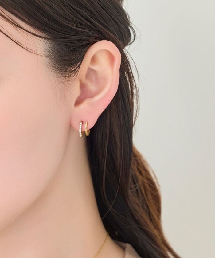 【フィービィー/phoebe】の【金属アレルギー対応】メタル×ビジュー2ラインピアス ゴールド/サージカルステンレス インテリア・キッズ・メンズ・レディースファッション・服の通販 founy(ファニー) https://founy.com/ ファッション Fashion レディースファッション Fashion for Women アクセサリー Fashion Accessories スタイリッシュ Stylish, Fashionable ビジュー Bijou, Jewel-like Accent メタル Metal, Metal Parts |ID: prp329100004860270 ipo3291000000035991321