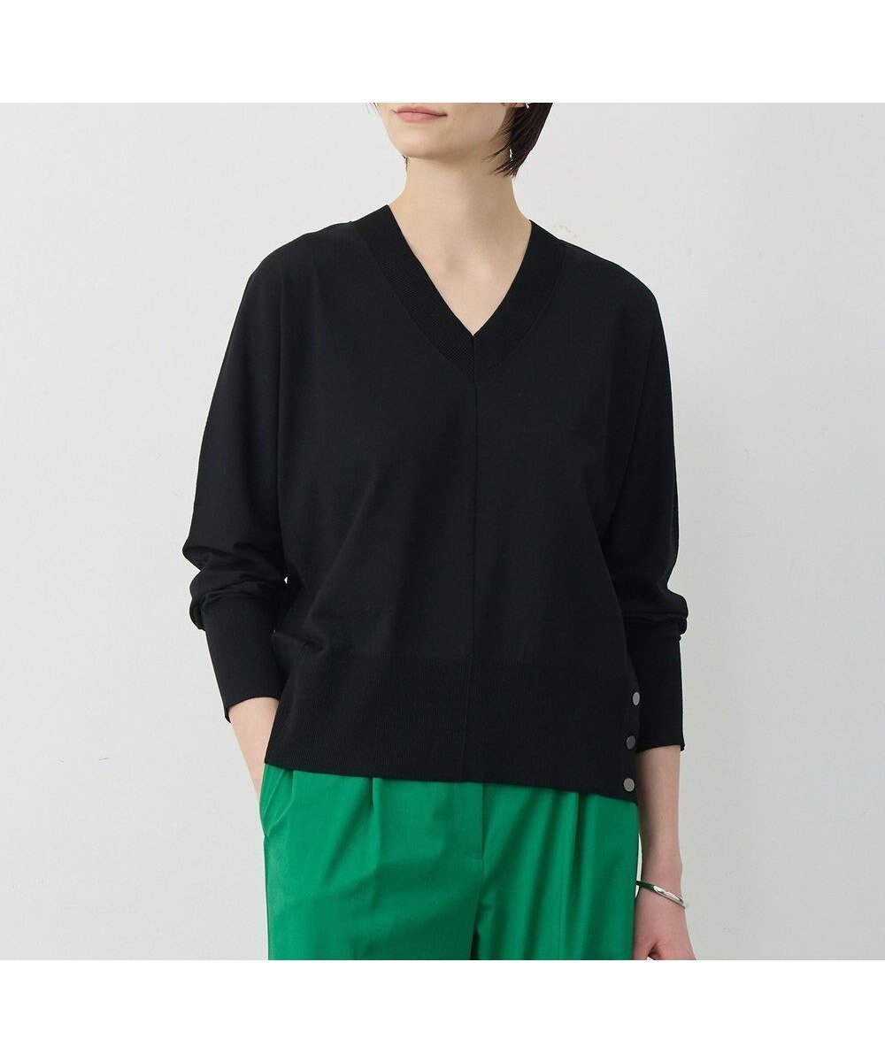 【アイシービー/iCB】のクリアレーヨンストレッチ Vネックニット 人気、トレンドファッション・服の通販 founy(ファニー) 　ファッション　Fashion　レディースファッション　Fashion for Women　トップス・カットソー　Cut & Sew Tops　ニット　Knit Tops & Sweaters　Vネックトップス　V-Neck Tops / V-Cut Neckline Shirts　春　Spring　ストレッチ　Stretch, Stretchy Fabric　スリット　Slit, Slit Detail　セーター　Sweater, Knitwear　フレア　Flare, Flared　メタル　Metal, Metal Parts　ワイド　Wide, Wide Fit　S/S・春夏　SS, Spring/Summer, Warm Season　夏　Summer　2026年　2026　 other-1|ID: prp329100004860397 ipo3291000000035992923