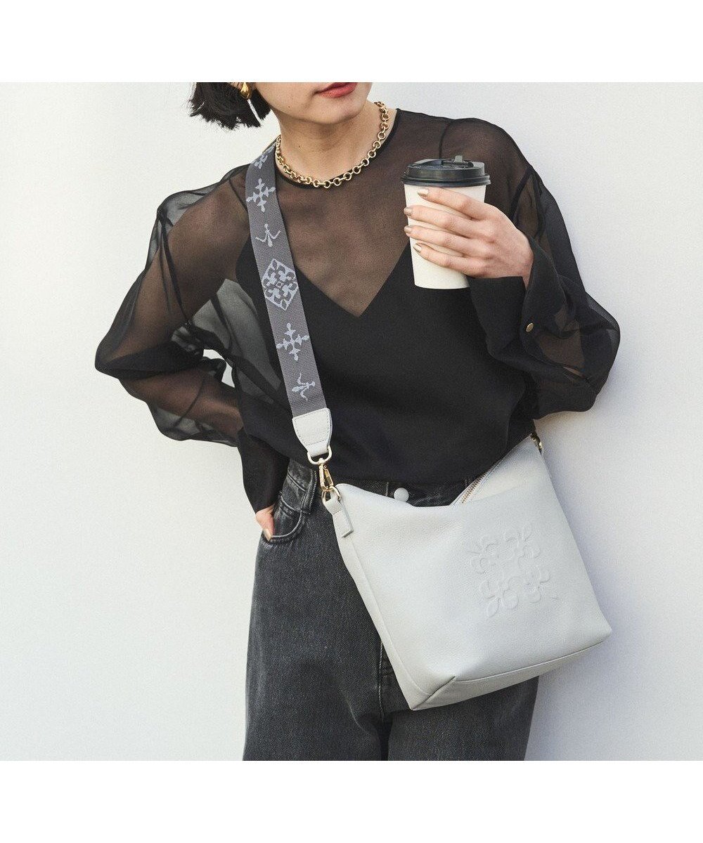 【ラシット/russet】の《WEB限定》スタンダードミニショルダーバッグ エンボスモノグラム (CE-1718-WEB) インテリア・キッズ・メンズ・レディースファッション・服の通販 founy(ファニー) 　ファッション　Fashion　レディースファッション　Fashion for Women　コンパクト　Compact, Small Size　傘　Umbrella, Parasol　ショルダー　Shoulder, Shoulder Strap　シンプル　Simple, Minimal　なめらか　Smooth, Silky Texture　人気　Popular, Best Seller　ベーシック　Basic, Essential　ポケット　Pocket, Pocket Detail　再入荷　Restock / Back in Stock　おすすめ　Recommended / Our Picks　日本製　Made In Japan　エレガント 上品　Elegant　L.Gray|ID: prp329100004861029 ipo3291000000036006061