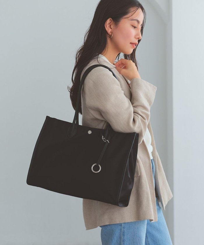 【トプカピ/TOPKAPI】の【Breath TOPKAPI】PRIM プリム ナイロン スクエア トートバッグ チャーム付き A4 / 軽量 インテリア・キッズ・メンズ・レディースファッション・服の通販 founy(ファニー) https://founy.com/ ファッション Fashion レディースファッション Fashion for Women バッグ Bags スクエア Square, Square Shape チャーム Charm, Pendant 軽量 Lightweight, Ultra Light |ID: prp329100004861044 ipo3291000000036006359