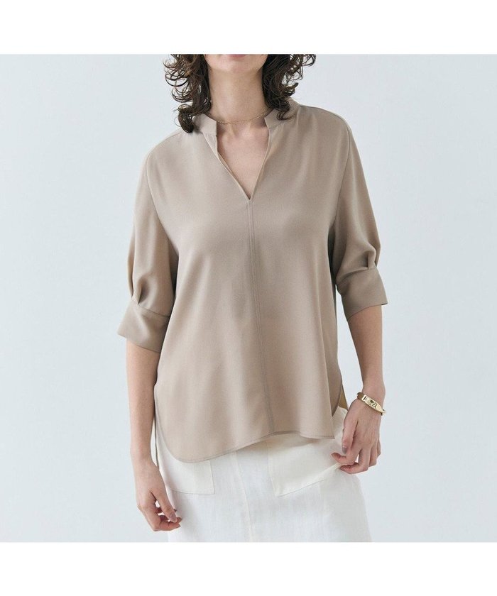 【ベイジ,/BEIGE,】の【ご好評につき追加生産決定・洗える】FLEUR / スタンドカラープルオーバーブラウス インテリア・キッズ・メンズ・レディースファッション・服の通販 founy(ファニー) https://founy.com/ ファッション Fashion レディースファッション Fashion for Women トップス・カットソー Cut & Sew Tops シャツ・ブラウス・オフィスカジュアル Elegant Blouses & Button-Ups カジュアルプルオーバー・ニットトップス Pullovers & Knit Tops / Casual Pullovers 春 Spring 洗える Machine Washable サテン Satin, Glossy Fabric スリーブ Sleeve, Long Sleeve / Short Sleeve セットアップ Set-Up, Coordinated Outfit とろみ Fluid, Flowy Fabric デコルテ Décolleté, Neckline 定番 Standard, Basic Item 人気 Popular, Best Seller バランス Balance, Style Balance ロング Long, Long-Length S/S・春夏 SS, Spring/Summer, Warm Season 夏 Summer エレガント 上品 Elegant |ID: prp329100004861413 ipo3291000000036030178