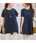 【ティアクラッセ/Tiaclasse】の【洗える】バックギャザーフレアチュニックブラウス 人気、トレンドファッション・服の通販 founy(ファニー) ファッション Fashion レディースファッション Fashion for Women トップス・カットソー Cut & Sew Tops シャツ・ブラウス・オフィスカジュアル Elegant Blouses & Button-Ups ウォッシャブル Machine Washable 春 Spring 洗える Machine Washable カフス Cuff Design カーディガン Cardigan, Knitwear ギャザー Gathered, Ruffled チュニック Tunic, Long Top フレア Flare, Flared ポケット Pocket, Pocket Detail 半袖 Short Sleeve, Half Sleeve ヨーク Yoke, Yoke Design ラウンド Round, Round Neck ロング Long, Long-Length S/S・春夏 SS, Spring/Summer, Warm Season 再入荷 Restock / Back in Stock 夏 Summer 新作・新入荷 New Arrivals / New In thumbnail ネイビー|ID: prp329100004861468 ipo3291000000036031903