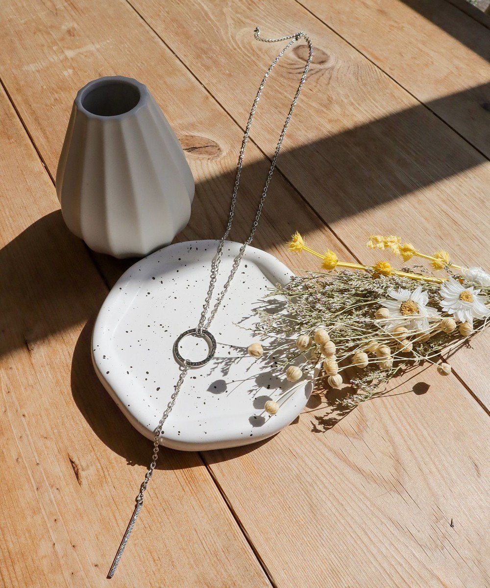 【ティアクラッセ/Tiaclasse】の【日本製】キラキラ輝く石付きの大人カジュアルなフープ&バーネックレス インテリア・キッズ・メンズ・レディースファッション・服の通販 founy(ファニー) 　ファッション　Fashion　レディースファッション　Fashion for Women　ジュエリー　Jewelry　ネックレス　Necklaces & Pendants　アクセサリー　Fashion Accessories　ガラス　Glass, Glassware　シンプル　Simple, Minimal　ストーン　Stone, Gem-Like　チュニック　Tunic, Long Top　ネックレス　Necklace, Pendant Necklace　フープ　Hoop, Hoop Earrings　モチーフ　Motif, Design Theme　ロング　Long, Long-Length　再入荷　Restock / Back in Stock　新作・新入荷　New Arrivals / New In　日本製　Made In Japan　シルバー|ID: prp329100004861473 ipo3291000000036032149