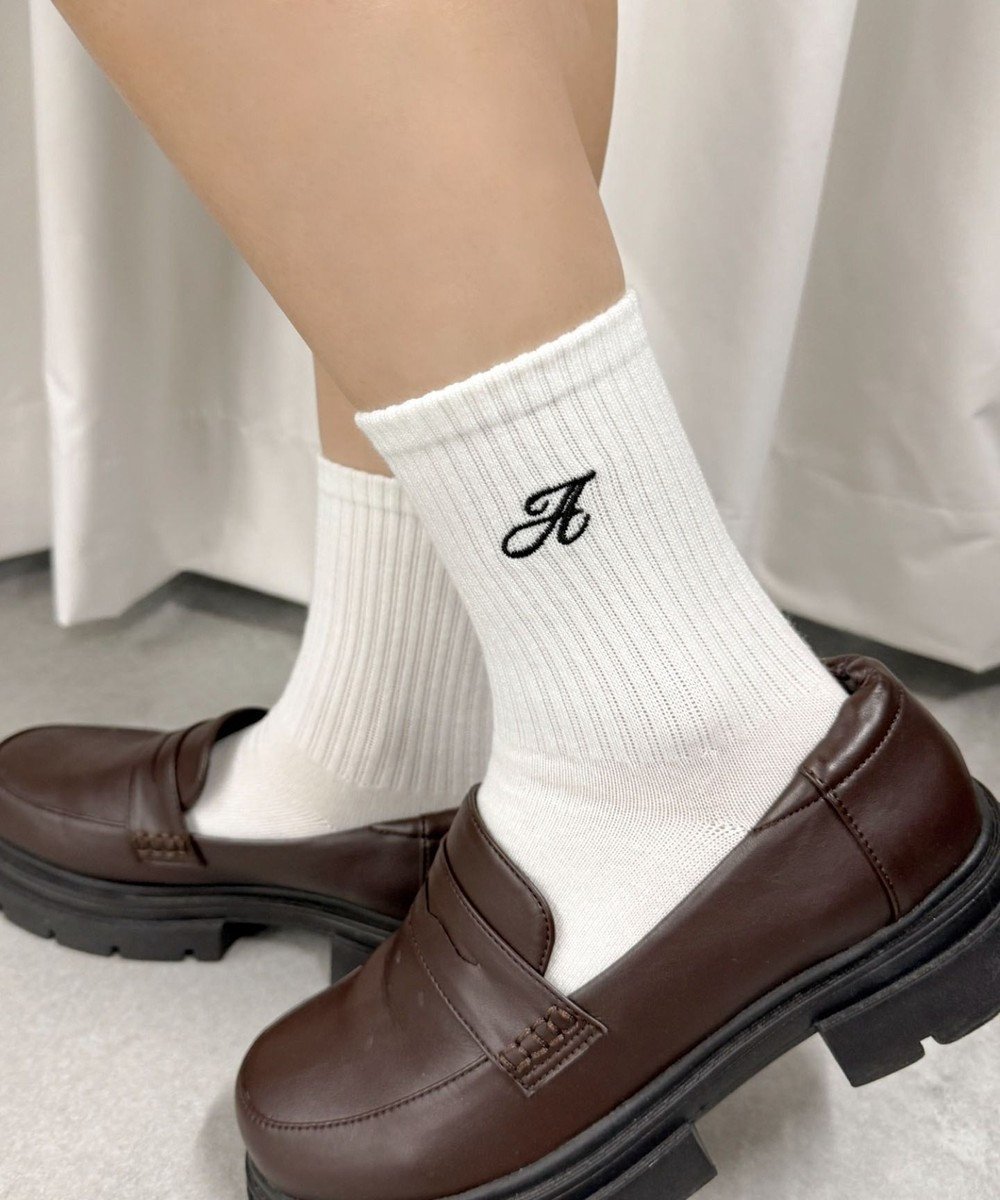 【ウィゴー/WEGO】のアルファベット刺繍ソックス インテリア・キッズ・メンズ・レディースファッション・服の通販 founy(ファニー) 　ファッション　Fashion　レディースファッション　Fashion for Women　ソックス&靴下　Socks & Hosiery　レッグウェア・ストッキング　Legwear & Hosiery　ガーリー　Girly, Feminine Style　シンプル　Simple, Minimal　スニーカー　Sneakers, Trainers　スマホ　Smartphone, Mobile Device　ソックス　Socks, Hosiery　ワンポイント　One Point, Statement Accent　ホワイト|ID: prp329100004861485 ipo3291000000036032489