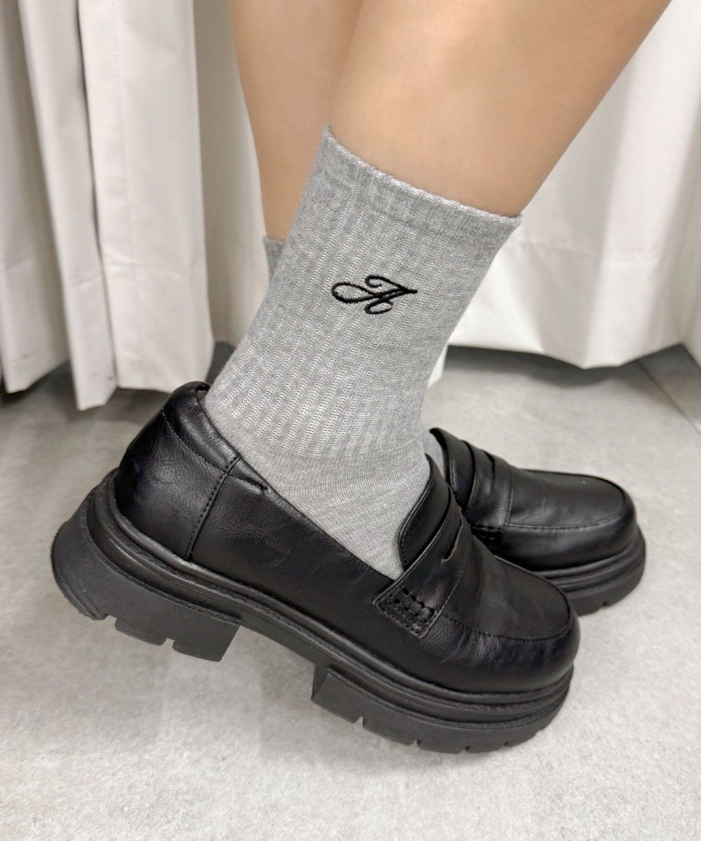 【ウィゴー/WEGO】のアルファベット刺繍ソックス インテリア・キッズ・メンズ・レディースファッション・服の通販 founy(ファニー) 　ファッション　Fashion　レディースファッション　Fashion for Women　ソックス&靴下　Socks & Hosiery　レッグウェア・ストッキング　Legwear & Hosiery　ガーリー　Girly, Feminine Style　シンプル　Simple, Minimal　スニーカー　Sneakers, Trainers　スマホ　Smartphone, Mobile Device　ソックス　Socks, Hosiery　ワンポイント　One Point, Statement Accent　グレー|ID: prp329100004861485 ipo3291000000036032492