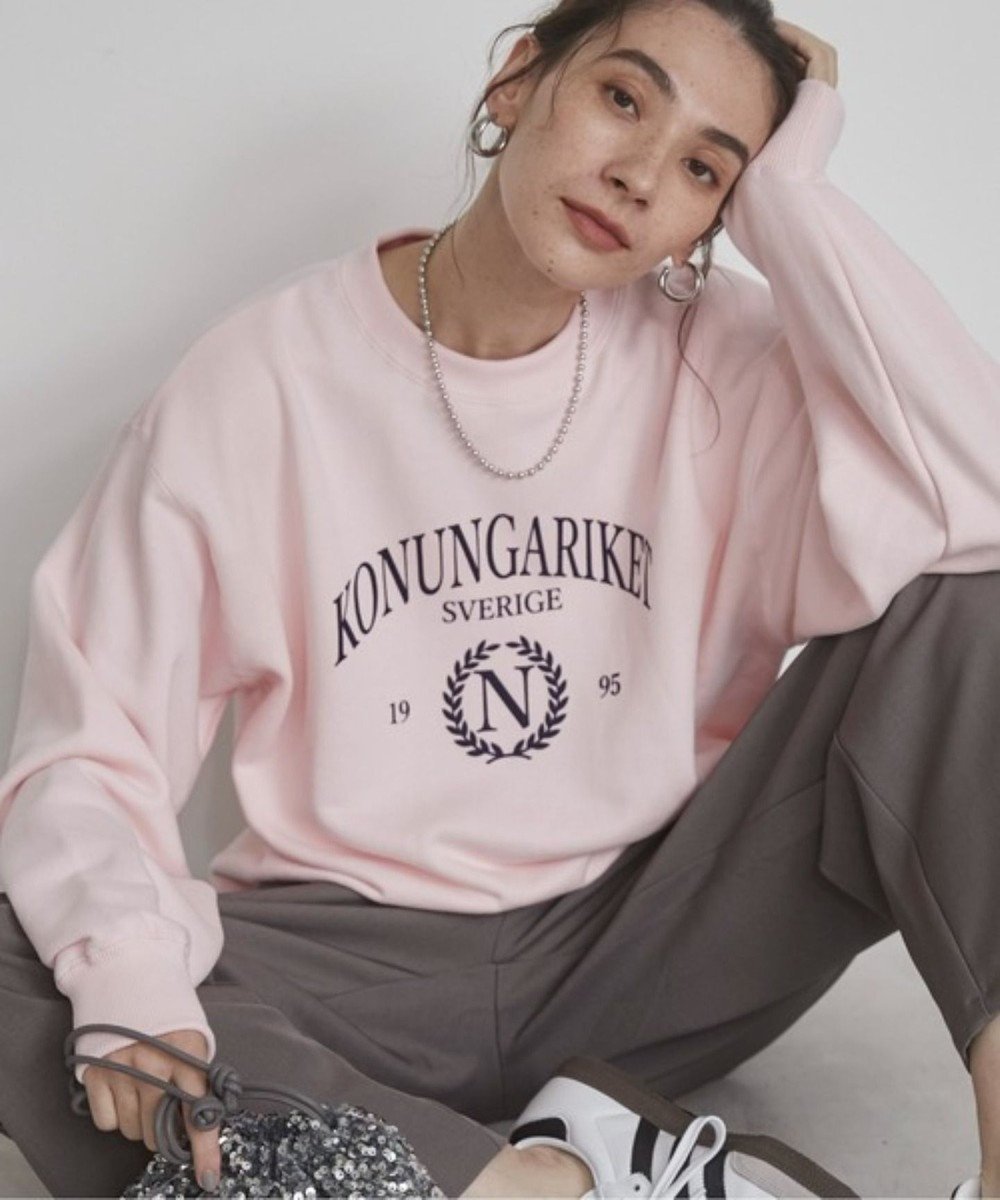 【ウィゴー/WEGO】の【ANGIE VINTAGE】カレッジロゴスウェット インテリア・キッズ・メンズ・レディースファッション・服の通販 founy(ファニー) 　ファッション　Fashion　レディースファッション　Fashion for Women　トップス・カットソー　Cut & Sew Tops　レディースパーカー・カジュアルフーディー　Casual Hoodies & Sweatshirts　スウェット・クルーネックトップス　Sweatshirts & Crewnecks / Relaxed Fit Sweat Tops　春　Spring　シンプル　Simple, Minimal　スウェット / スエット　Sweatshirt, Sweatwear　ダブル　Double, Double-Breasted　トレンド　Trend, Trending Now　トレーナー　Sweatshirt, Trainer　定番　Standard, Basic Item　人気　Popular, Best Seller　フィット　Fit, Slim Fit　メンズ　Men's, Menswear　S/S・春夏　SS, Spring/Summer, Warm Season　夏　Summer　ライトピンク|ID: prp329100004861532 ipo3291000000036033696