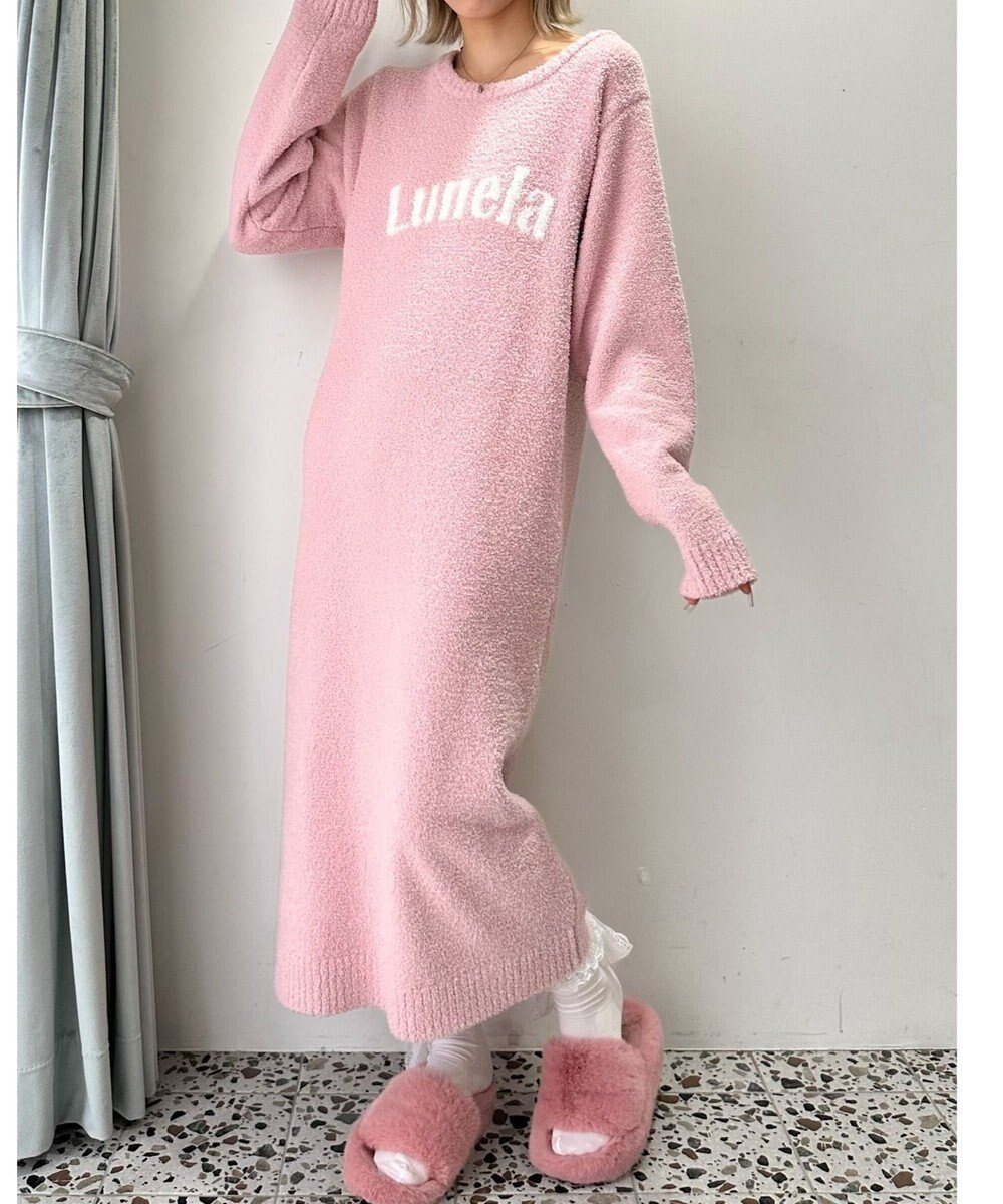 【ウィゴー/WEGO】のロゴワンピース インテリア・キッズ・メンズ・レディースファッション・服の通販 founy(ファニー) ファッション Fashion レディースファッション Fashion for Women ワンピース Dresses お家時間・ステイホーム Stay Home / At Home シンプル Simple, Minimal スマホ Smartphone, Mobile Device リラックス Relax, Relaxed Fit ロング Long, Long-Length ピンク|ID: prp329100004861549 ipo3291000000036034265