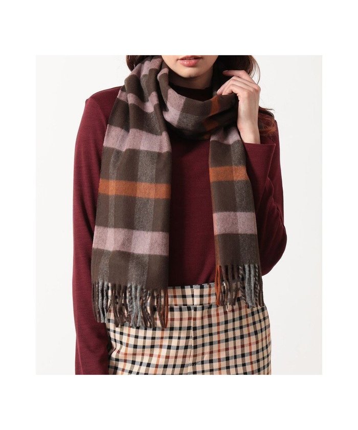 【ダックス/DAKS】のウールチェックストール インテリア・キッズ・メンズ・レディースファッション・服の通販 founy(ファニー) https://founy.com/ ファッション Fashion レディースファッション Fashion for Women ストール Soft & Warm Scarves マフラー・スヌード / 冬小物の定番 Scarves & Mufflers ストール Stole, Wrap スヌード Snood, Infinity Scarf チェック Check, Plaid, Tartan ビジネス 仕事 通勤 Business / Work / Commuting フリンジ Fringe, Tassel マフラー Scarf, Muffler 夏 Summer S/S・春夏 SS, Spring/Summer, Warm Season A/W・秋冬 Autumn/Winter |ID: prp329100004861558 ipo3291000000036034432