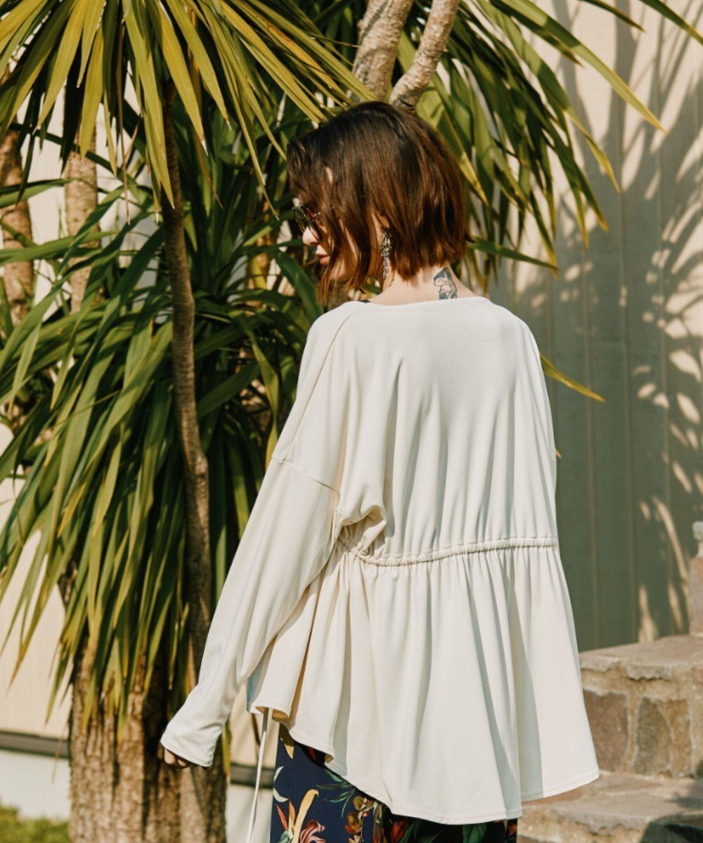 【三愛水着楽園/San-ai Resort】の【UPF50+】水陸両用羽織り M【Coral veil(コーラルヴェール)】 インテリア・キッズ・メンズ・レディースファッション・服の通販 founy(ファニー) 　ファッション　Fashion　レディースファッション　Fashion for Women　水着　Swimwear　レディース水着・ビーチウェア　Swimwear & Beachwear　おすすめ　Recommended / Our Picks　なめらか　Smooth, Silky Texture　カッティング　Cutting Detail　ギャザー　Gathered, Ruffled　ストレッチ　Stretch, Stretchy Fabric　ビーチ　Beach, Seaside　夏　Summer　S/S・春夏　SS, Spring/Summer, Warm Season　水着　Swimsuit, Swimwear　A/W・秋冬　Autumn/Winter　ベージュ|ID: prp329100004861838 ipo3291000000036062753