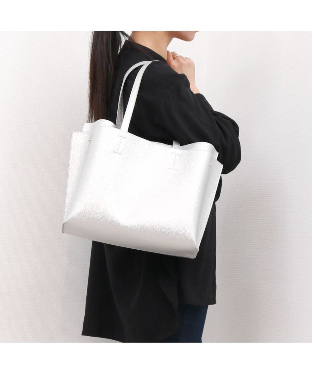 【アンビリオン/UNBILLION】のカシュカシュ cachecache / A4セパレートパーテーショントート インテリア・キッズ・メンズ・レディースファッション・服の通販 founy(ファニー) ファッション Fashion レディースファッション Fashion for Women バッグ Bags カラフル Colorful Design ハンド Hand, Handmade ベーシック Basic, Essential ポケット Pocket, Pocket Detail ミックス Mix, Mixed Style メッシュ Mesh, Net Fabric モチーフ Motif, Design Theme 再入荷 Restock / Back in Stock おすすめ Recommended / Our Picks ビジネス 仕事 通勤 Business / Work / Commuting シルバー|ID: prp329100004861848 ipo3291000000036063163