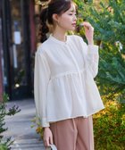 【ティアクラッセ/Tiaclasse】の【洗える】ピンタックギャザーブラウス 人気、トレンドファッション・服の通販 founy(ファニー) ファッション Fashion レディースファッション Fashion for Women トップス・カットソー Cut & Sew Tops シャツ・ブラウス・オフィスカジュアル Elegant Blouses & Button-Ups アクセサリー Fashion Accessories ウォッシャブル Machine Washable エレガント 上品 Elegant 春 Spring 洗える Machine Washable 秋 Autumn カーディガン Cardigan, Knitwear ギャザー Gathered, Ruffled 切替 Switching, Contrast Panel シンプル Simple, Minimal チュニック Tunic, Long Top フェミニン Feminine, Girly ペプラム Peplum, Flared Hem ポケット Pocket, Pocket Detail メタル Metal, Metal Parts 冬 Winter / This Winter S/S・春夏 SS, Spring/Summer, Warm Season 再入荷 Restock / Back in Stock 夏 Summer 新作・新入荷 New Arrivals / New In ビジネス 仕事 通勤 Business / Work / Commuting thumbnail オフホワイト|ID: prp329100004861853 ipo3291000000036063273