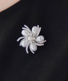 【ティアクラッセ/Tiaclasse】の【選べる2TYPE】スモールフラワーブローチ 人気、トレンドファッション・服の通販 founy(ファニー) ファッション Fashion レディースファッション Fashion for Women おすすめ Recommended / Our Picks アクセサリー Fashion Accessories カーディガン Cardigan, Knitwear シューズ Shoes, Footwear シンプル Simple, Minimal ストール Stole, Wrap チュニック Tunic, Long Top パール Pearl, Pearl Accent ビジュー Bijou, Jewel-like Accent ブローチ Brooch, Pin Brooch ワンポイント One Point, Statement Accent 再入荷 Restock / Back in Stock 新作・新入荷 New Arrivals / New In thumbnail シルバー|ID: prp329100004861856 ipo3291000000036063337