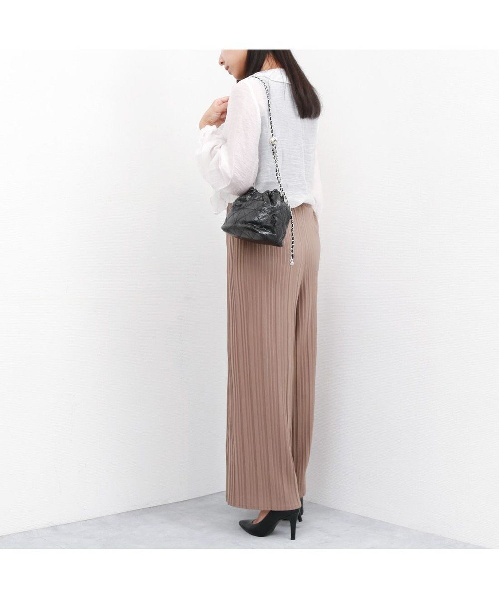 【アンビリオン/UNBILLION】のカシュカシュ cachecache / 口元ギャザーチェーンショルダー 人気、トレンドファッション・服の通販 founy(ファニー) 　ファッション　Fashion　レディースファッション　Fashion for Women　1月号　January Issue　秋　Autumn　5月号　May Issue　カラフル　Colorful Design　ギャザー　Gathered, Ruffled　10月号　October Issue　11月号　November Issue　3月号　March Issue　7月号　July Issue　ショルダー　Shoulder, Shoulder Strap　スマホ　Smartphone, Mobile Device　財布　Wallet, Purse　雑誌　Magazine, Fashion Magazine　チェーン　Chain, Chain Strap　ハンド　Hand, Handmade　ポケット　Pocket, Pocket Detail　マグネット　Magnet, Magnetic Closure　ミックス　Mix, Mixed Style　モチーフ　Motif, Design Theme　再入荷　Restock / Back in Stock　 other-1|ID: prp329100004862119 ipo3291000000036083629