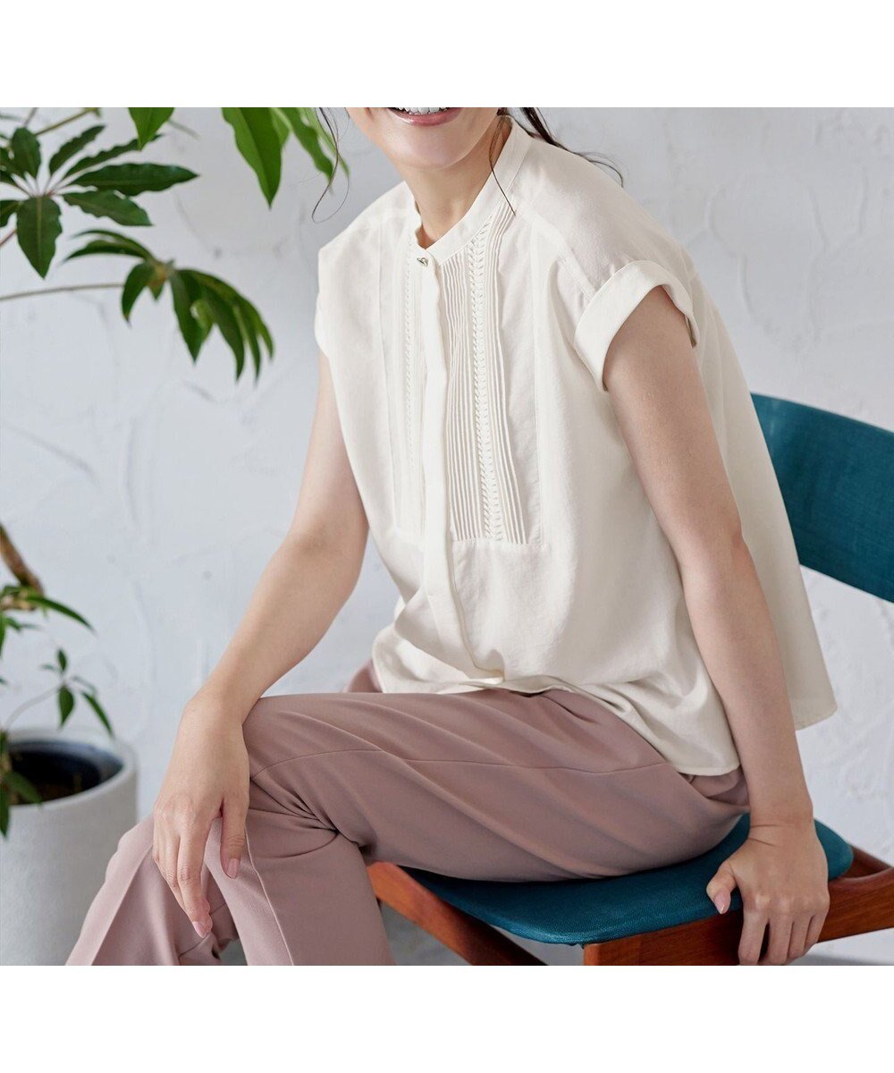 【ティアクラッセ/Tiaclasse】の【洗える】フレンチスリーブピンタックブラウス インテリア・キッズ・メンズ・レディースファッション・服の通販 founy(ファニー) 　ファッション　Fashion　レディースファッション　Fashion for Women　トップス・カットソー　Cut & Sew Tops　シャツ・ブラウス・オフィスカジュアル　Elegant Blouses & Button-Ups　アクセサリー　Fashion Accessories　春　Spring　洗える　Machine Washable　秋　Autumn　カーディガン　Cardigan, Knitwear　ギャザー　Gathered, Ruffled　スタンド　Stand Collar, Upright Stand　スリーブ　Sleeve, Long Sleeve / Short Sleeve　チュニック　Tunic, Long Top　フレンチ　French, French Style　フロント　Front, Front Design　ペプラム　Peplum, Flared Hem　ボトム　Bottoms, Lower Wear　ポケット　Pocket, Pocket Detail　レース　Lace, Lace Fabric　楽ちん　Easy Fit, Comfortable　S/S・春夏　SS, Spring/Summer, Warm Season　再入荷　Restock / Back in Stock　夏　Summer　エレガント 上品　Elegant　新作・新入荷　New Arrivals / New In　オフホワイト|ID: prp329100004862221 ipo3291000000036085890